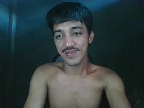 Snapshot of RowyCam chatting on October 31, 2025, 12:00 am RowyCam online show from October 31, 2025, 12:00 am