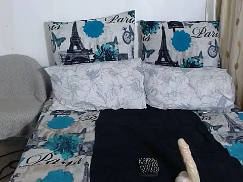 Snapshot of AfricanDoll15 chatting on November 3, 2025, 8:21 pm AfricanDoll15 online show from November 3, 2025, 8:21 pm