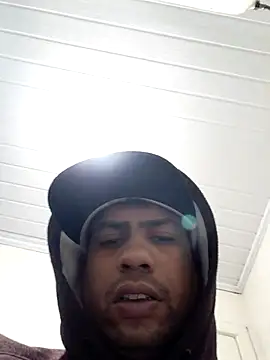 paulinhogostosinho online show from September 14, 2025, 5:39 am