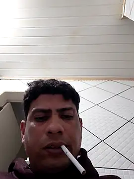 paulinhogostosinho online show from November 3, 2025, 10:42 pm