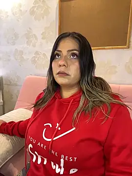 isabella horney  online show from February 8, 2026, 12:08 pm