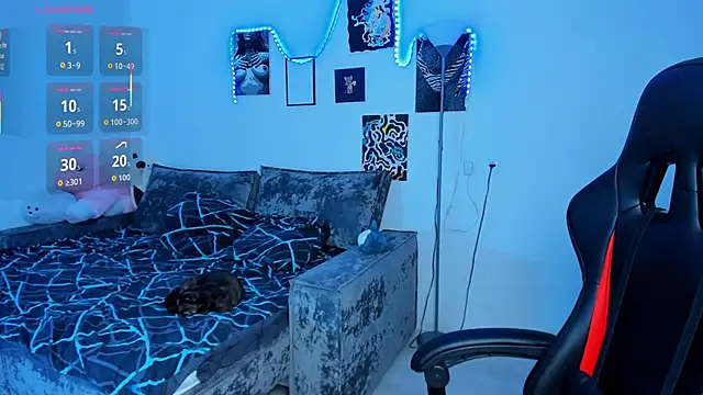 Snapshot of cute_little_ass chatting on October 5, 2025, 6:06 pm cute little ass online show from October 5, 2025, 6:06 pm