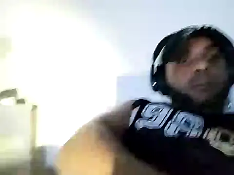 Snapshot of SmokedAlloy2 chatting on September 9, 2025, 12:10 am SmokedAlloy2 online show from September 9, 2025, 12:10 am