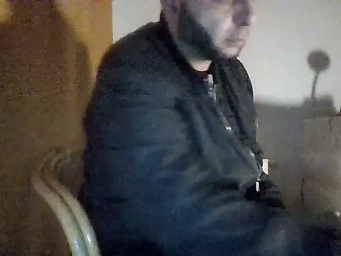 Snapshot of SmokedAlloy2 chatting on March 4, 2026, 4:07 am SmokedAlloy2 online show from March 4, 2026, 4:07 am