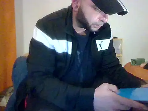 Snapshot of SmokedAlloy2 chatting on March 6, 2026, 6:48 pm SmokedAlloy2 online show from March 6, 2026, 6:48 pm
