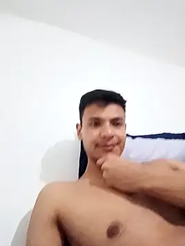 Snapshot of Valois2025 chatting on March 24, 2026, 6:40 am Valois2025 online show from March 24, 2026, 6:40 am