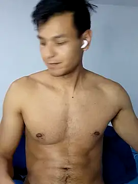 Snapshot of Valois2025 chatting on April 4, 2026, 6:33 am Valois2025 online show from April 4, 2026, 6:33 am