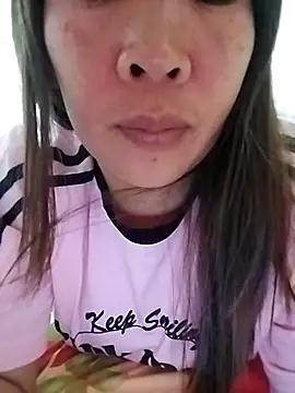 Snapshot of KateLyn08 chatting on December 15, 2025, 1:10 am KateLyn08 online show from December 15, 2025, 1:10 am