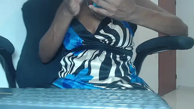 Snapshot of JackyHotBlack chatting on September 19, 2025, 2:29 pm JackyHotBlack online show from September 19, 2025, 2:29 pm