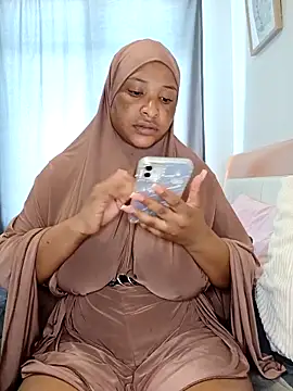 Snapshot of Sweetbxxx24 chatting on March 11, 2026, 12:22 pm Sweetbxxx24 online show from March 11, 2026, 12:22 pm