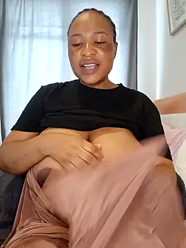 Snapshot of Sweetbxxx24 chatting on March 12, 2026, 9:48 am Sweetbxxx24 online show from March 12, 2026, 9:48 am