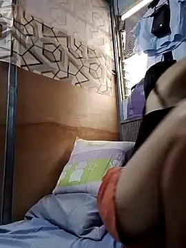 Snapshot of Deliciousgirl14 chatting on September 27, 2025, 4:50 am Deliciousgirl14 online show from September 27, 2025, 4:50 am