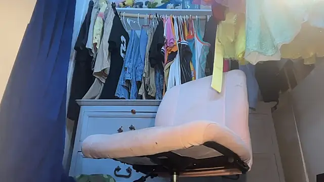 bearcub300 online show from November 16, 2025, 3:34 am