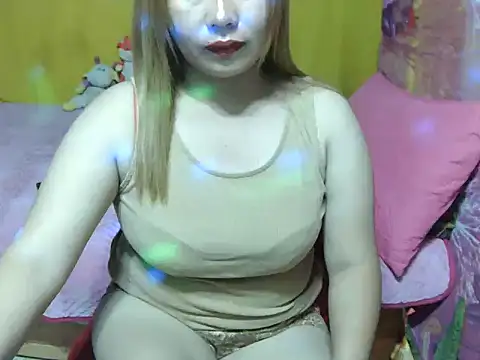 Strawberryyou online show from December 5, 2025, 11:41 am