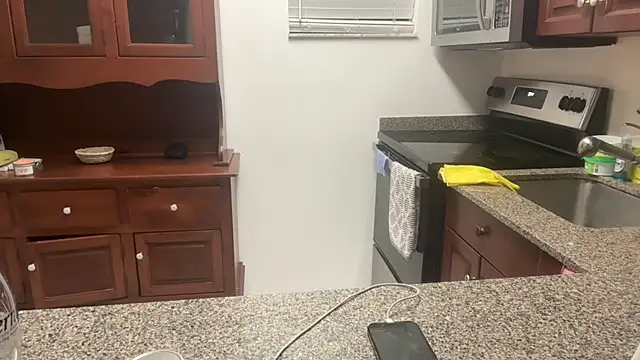 Snapshot of prettyykitty22 chatting on October 28, 2025, 3:54 am prettyykitty22 online show from October 28, 2025, 3:54 am