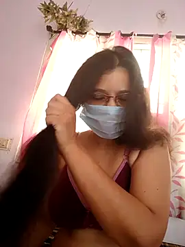 Snapshot of thanusi_2 chatting on April 17, 2026, 4:15 am thanusi 2 online show from April 17, 2026, 4:15 am