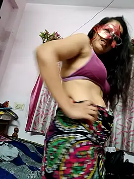 Snapshot of thanusi_2 chatting on April 18, 2026, 4:22 pm thanusi 2 online show from April 18, 2026, 4:22 pm