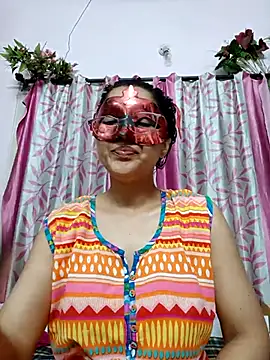 Snapshot of thanusi_2 chatting on April 21, 2026, 5:39 pm thanusi 2 online show from April 21, 2026, 5:39 pm