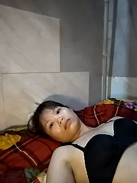 LinhNa999 online show from September 22, 2025, 12:45 am