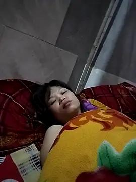 LinhNa999 online show from November 28, 2025, 2:09 pm