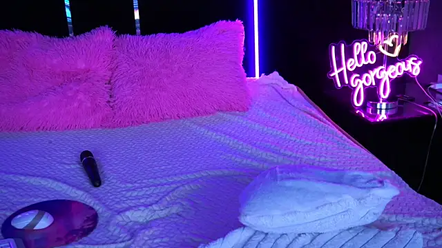 MysticGrace online show from November 30, 2025, 9:08 pm