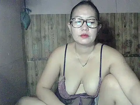 Snapshot of Pinay_BigTits69 chatting on October 27, 2025, 5:55 am Pinay BigTits69 online show from October 27, 2025, 5:55 am
