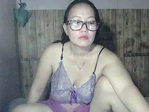 Pinay BigTits69 online show from December 18, 2025, 9:15 am