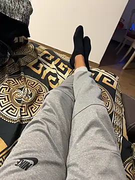 Manu97k online show from February 8, 2026, 11:30 pm