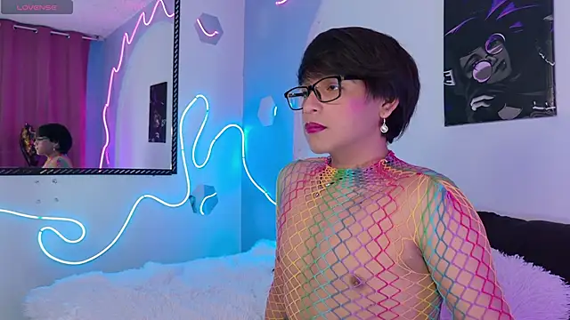 Dannyhot  online show from November 11, 2025, 9:04 pm