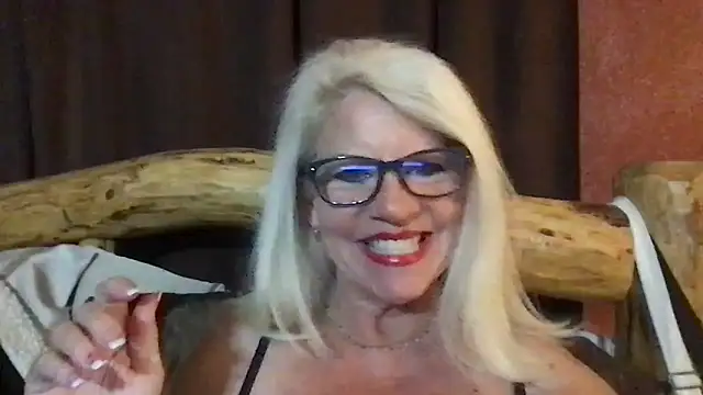 SubMissOlivia online show from February 26, 2026, 1:48 am
