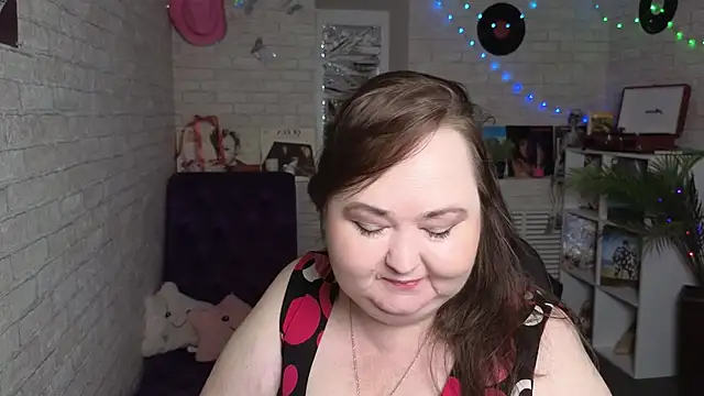 Eloisa Eliot online show from September 26, 2025, 2:10 pm