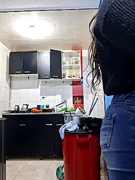 vaneza1999 online show from September 26, 2025, 5:06 pm