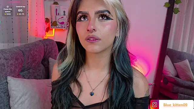 blue kitten online show from November 29, 2025, 4:37 am