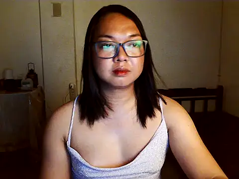 Trishme online show from October 15, 2025, 3:45 pm