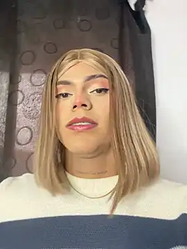 Flora Minx online show from January 15, 2026, 12:10 pm