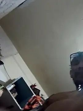 Snapshot of destroassbig2 chatting on February 21, 2026, 9:54 am destroassbig2 online show from February 21, 2026, 9:54 am