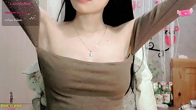 Snapshot of Suken_1x chatting on November 3, 2025, 7:04 pm Suken 1x online show from November 3, 2025, 7:04 pm