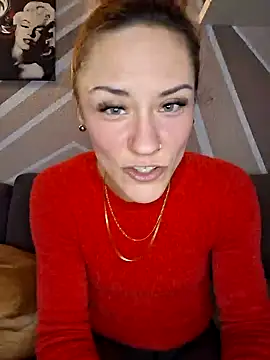 SlimBellaa online show from December 19, 2025, 7:43 pm