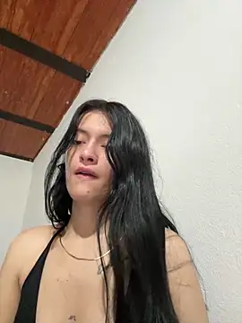 LiaCollings online show from April 10, 2026, 11:15 am