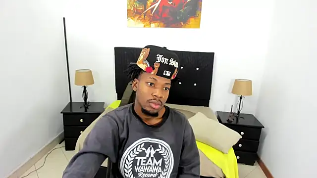 maikol monstercock online show from September 13, 2025, 4:56 am