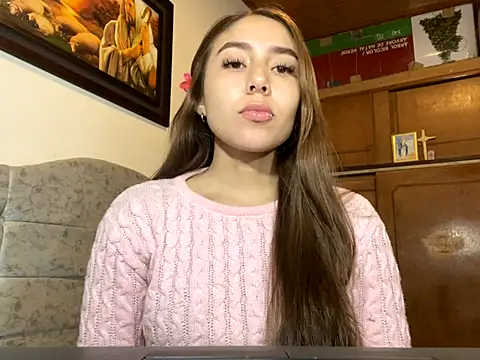 Snapshot of SweetMaddiee_ chatting on September 20, 2025, 12:22 am SweetMaddiee  online show from September 20, 2025, 12:22 am