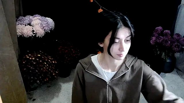 Snapshot of AiryR chatting on November 5, 2025, 12:21 am AiryR online show from November 5, 2025, 12:21 am