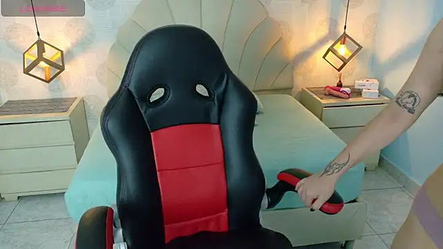 AIXATRISTA1 online show from January 13, 2026, 7:41 pm