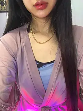 Snapshot of Sexlove_bb chatting on October 21, 2025, 10:10 pm Sexlove bb online show from October 21, 2025, 10:10 pm