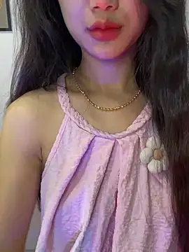 Snapshot of Sexlove_bb chatting on October 31, 2025, 6:47 am Sexlove bb online show from October 31, 2025, 6:47 am