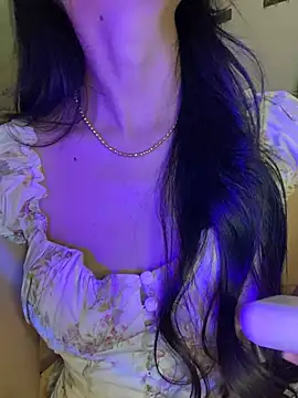 Snapshot of Sexlove_bb chatting on April 21, 2026, 1:42 am Sexlove bb online show from April 21, 2026, 1:42 am