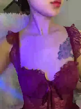 Snapshot of Sexlove_bb chatting on April 27, 2026, 2:31 am Sexlove bb online show from April 27, 2026, 2:31 am