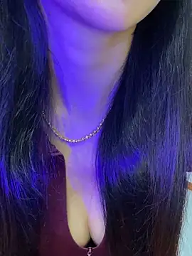 Snapshot of Sexlove_bb chatting on May 19, 2026, 12:05 am Sexlove bb online show from May 19, 2026, 12:05 am