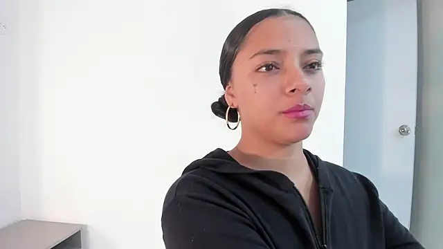 Snapshot of Angellit_Afrodita_ chatting on December 18, 2025, 11:05 am Angellit Afrodita online show from December 18, 2025, 11:05 am