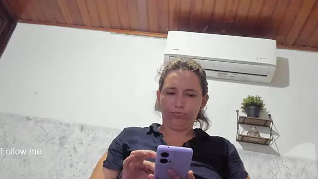 marly charm  online show from November 23, 2025, 1:38 am